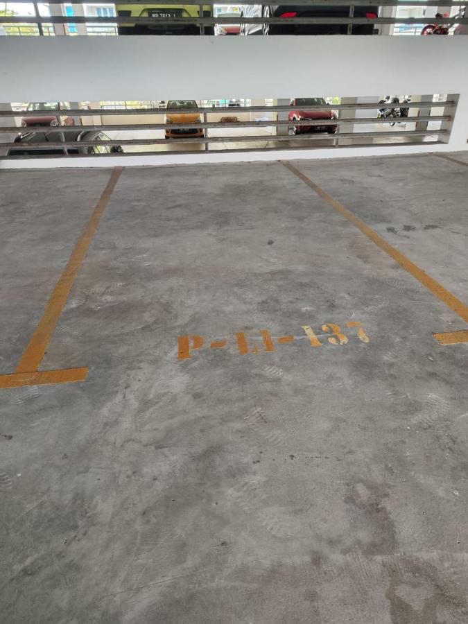 Putra 1 Pool Homestay Bandar Seri Putra Kampong Sungai Buah Bagian luar foto